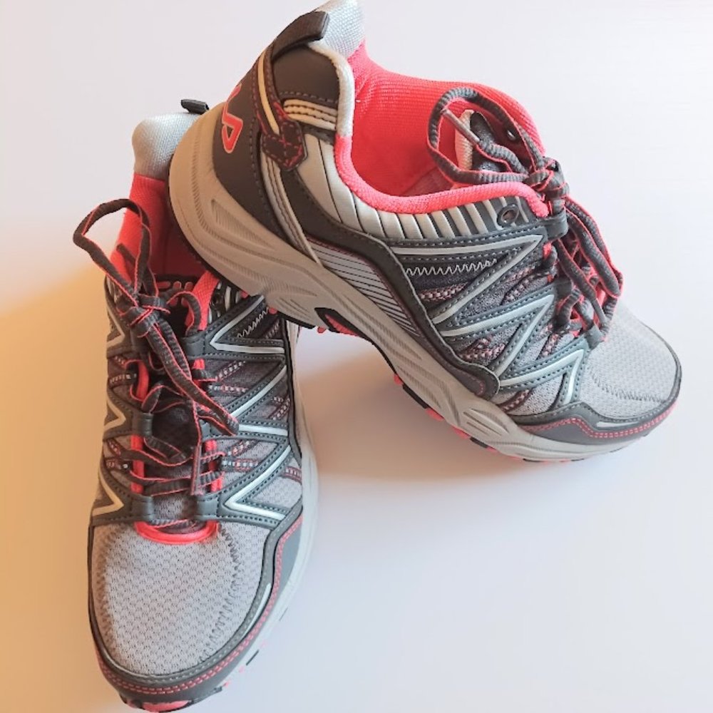 Fila Women's Athletic Shoes - Size US 8.5 - EUC - Pink/Gray Multi